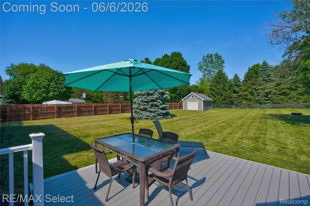 2288 Lost Creek Drive Clayton Charter Township MI 48433