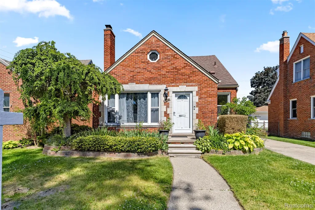 450 N Denwood Street Dearborn City MI 48128