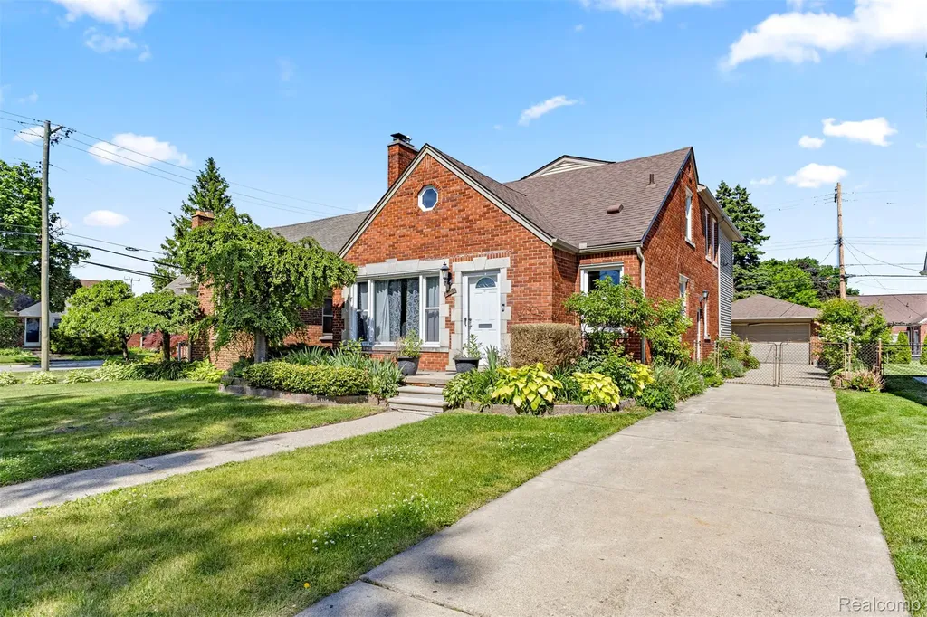 450 N Denwood Street Dearborn City MI 48128