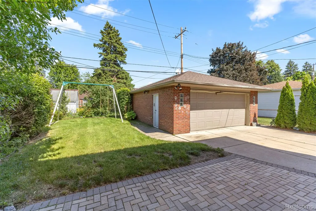 450 N Denwood Street Dearborn City MI 48128