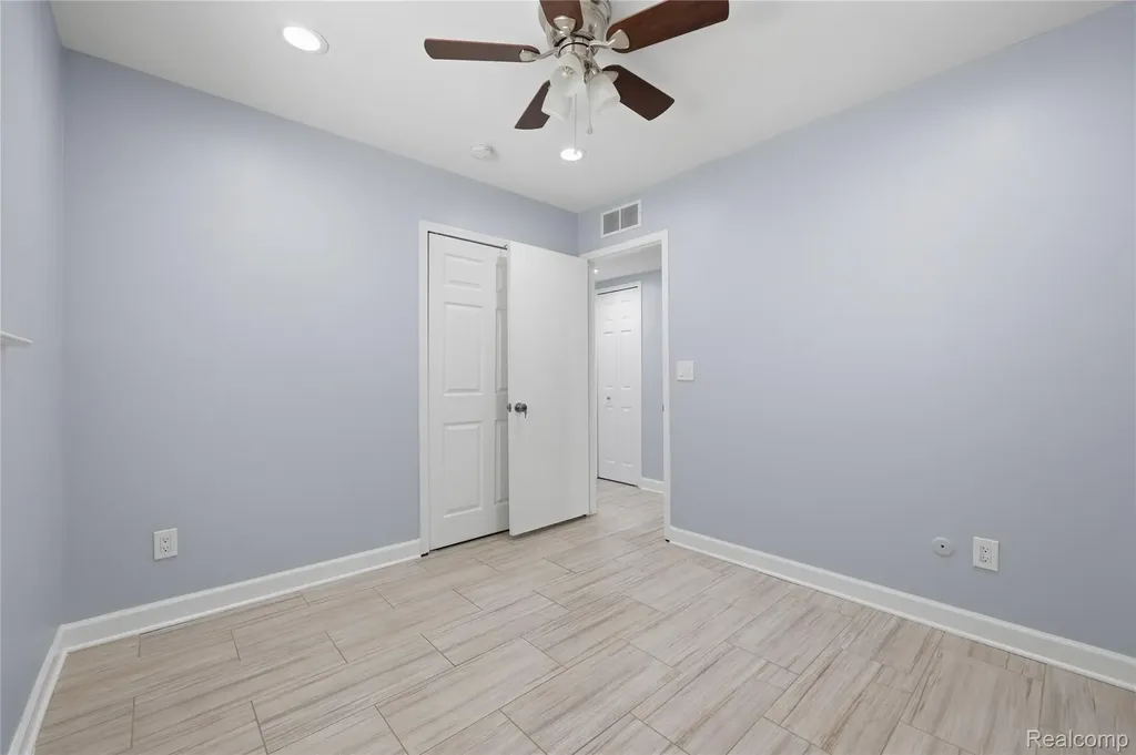 30746 Brush Street Madison Heights City MI 48071