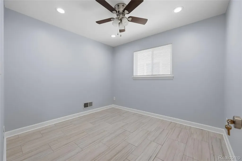 30746 Brush Street Madison Heights City MI 48071