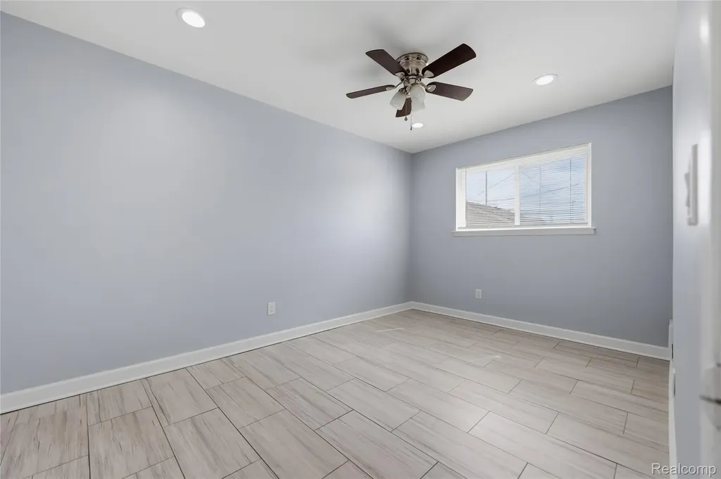 30746 Brush Street Madison Heights City MI 48071