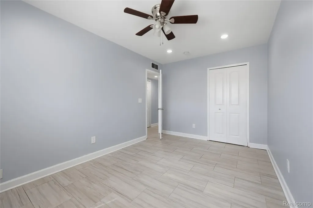 30746 Brush Street Madison Heights City MI 48071