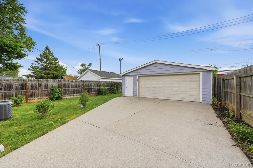 30746 Brush Street Madison Heights City MI 48071