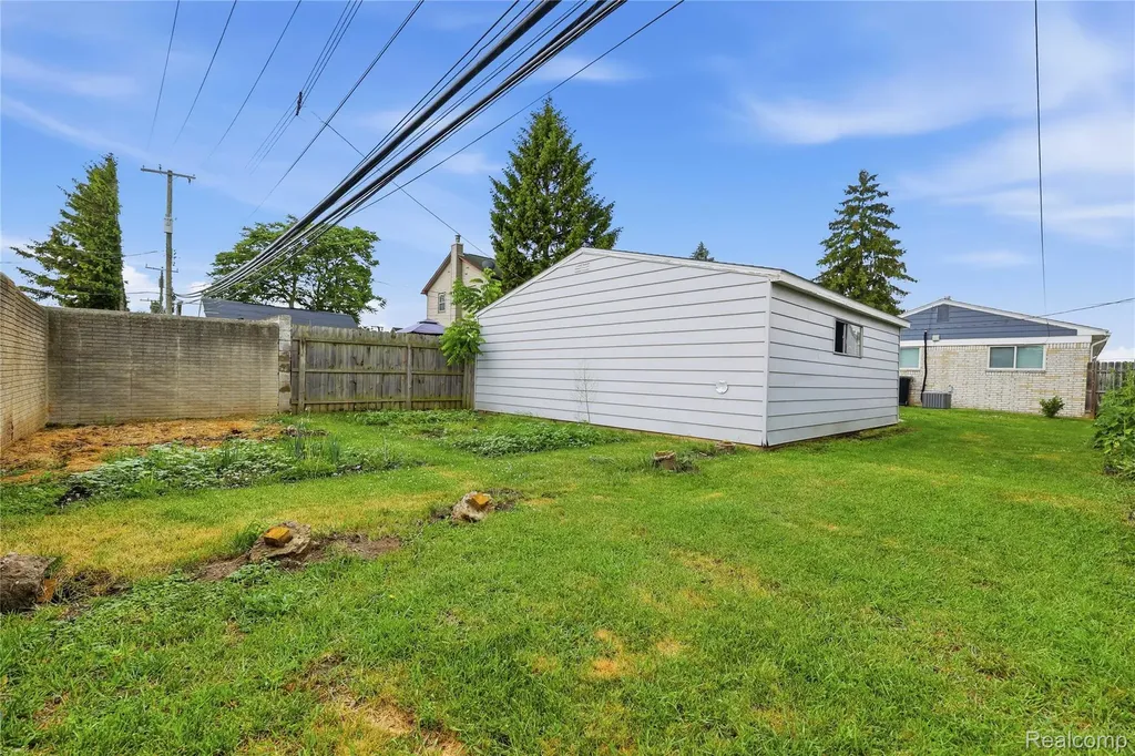 30746 Brush Street Madison Heights City MI 48071