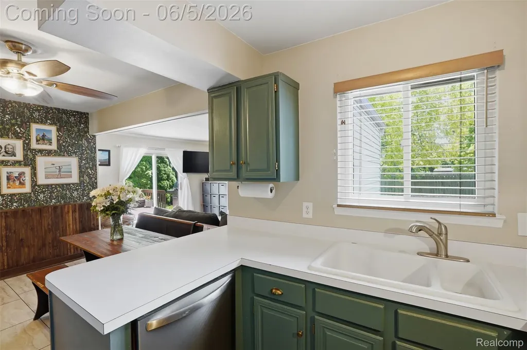 16128 Touraine Drive Clinton Charter Township MI 48038