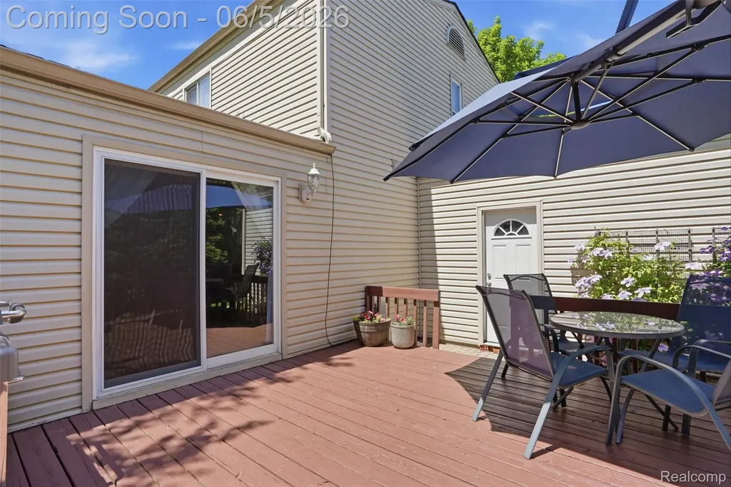 16128 Touraine Drive Clinton Charter Township MI 48038