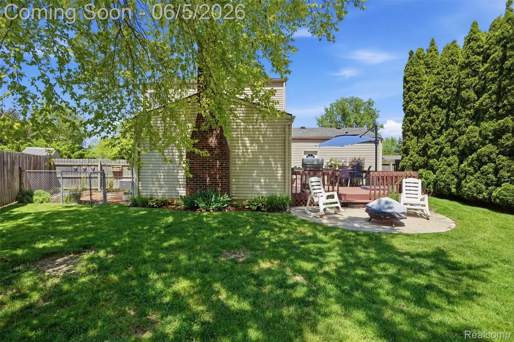 16128 Touraine Drive Clinton Charter Township MI 48038