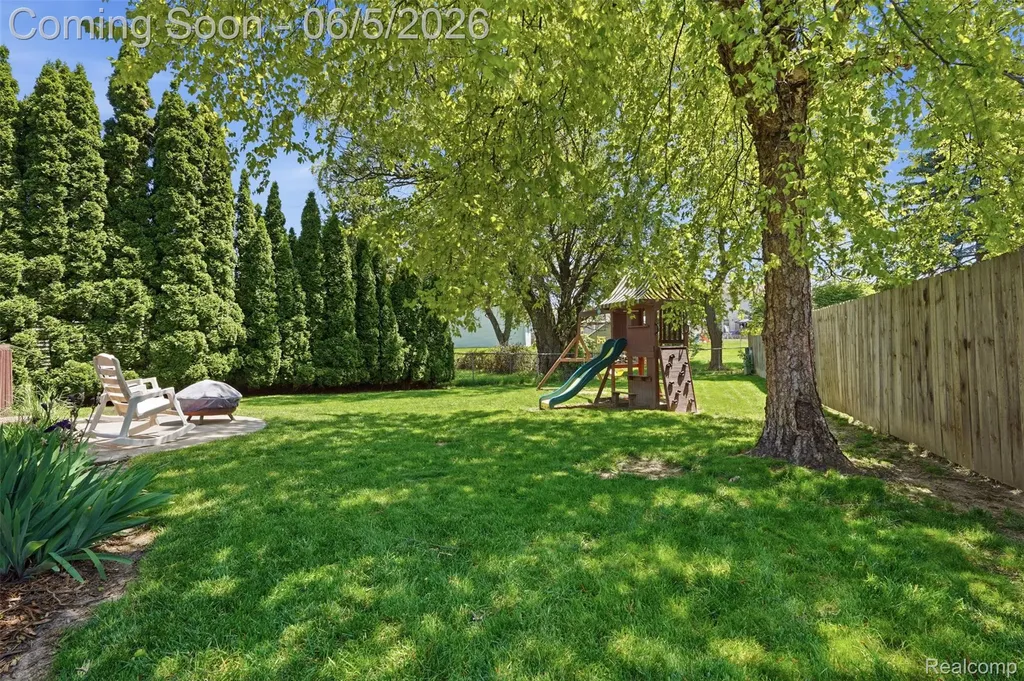 16128 Touraine Drive Clinton Charter Township MI 48038