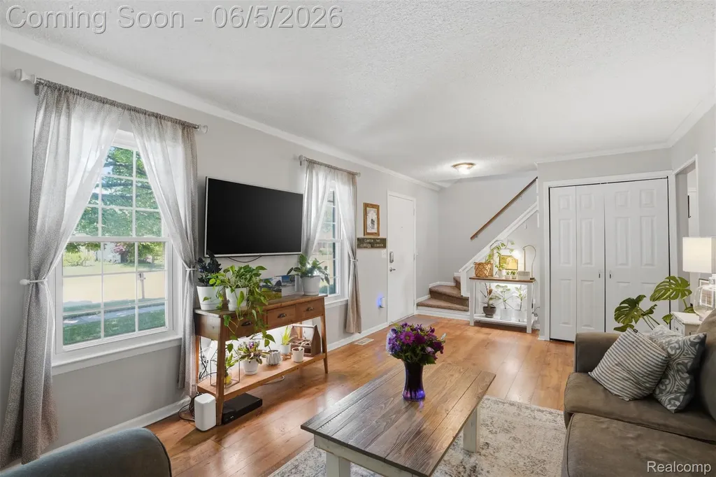 16128 Touraine Drive Clinton Charter Township MI 48038