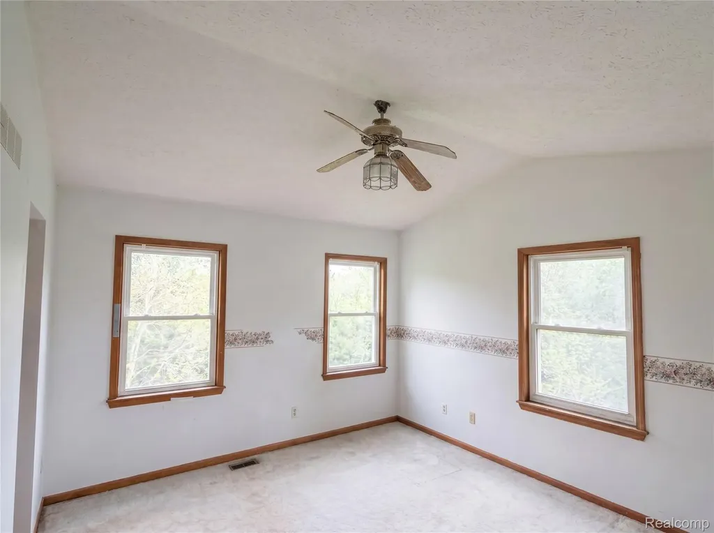 6536 Mountview Court Genoa Township MI 48116