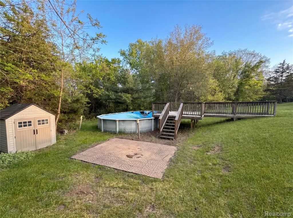 6536 Mountview Court Genoa Township MI 48116