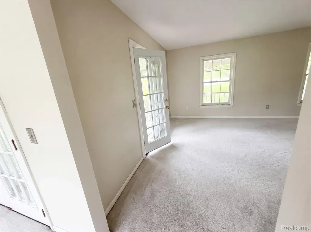 6536 Mountview Court Genoa Township MI 48116