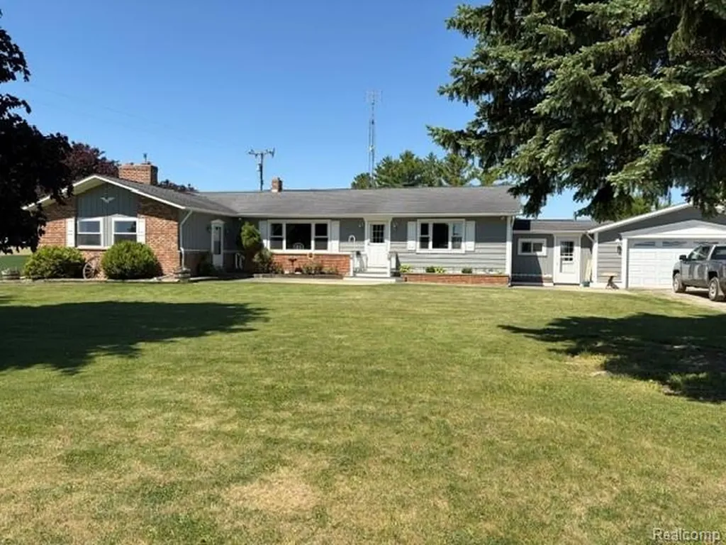 4815 Loree Road Deckerville Village MI 48427