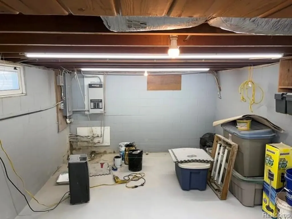 4815 Loree Road Deckerville Village MI 48427