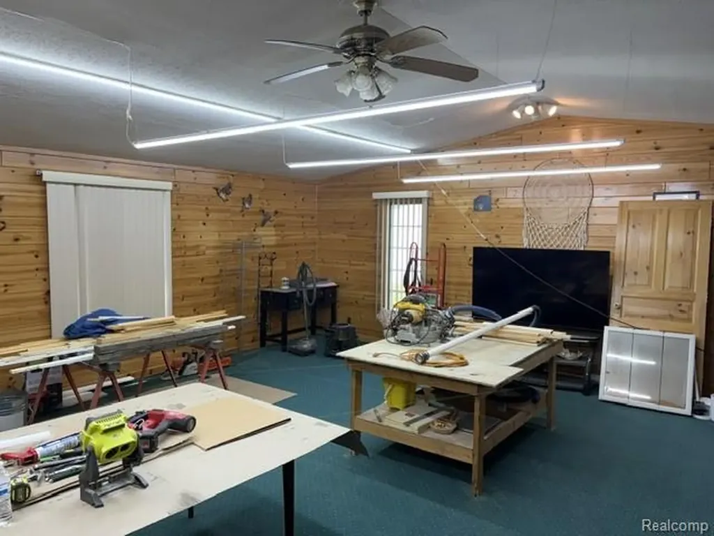 4815 Loree Road Deckerville Village MI 48427