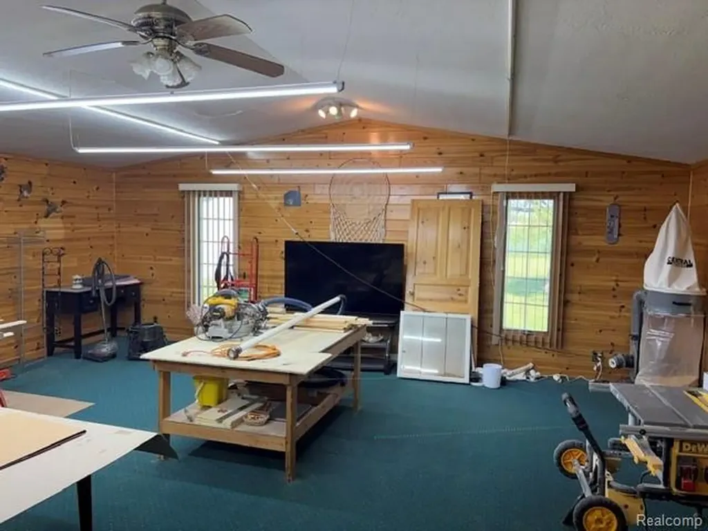 4815 Loree Road Deckerville Village MI 48427
