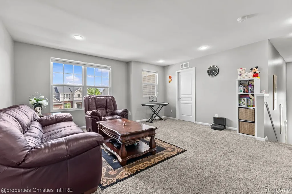 25885 Tennyson Court Novi City MI 48374