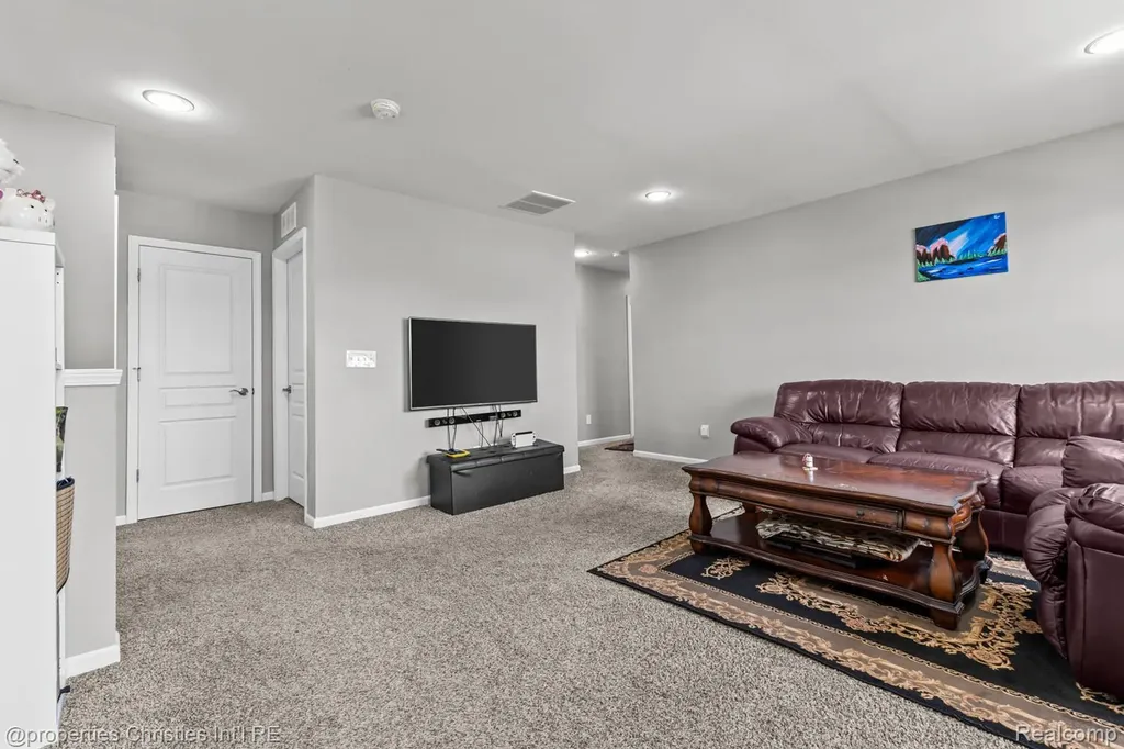 25885 Tennyson Court Novi City MI 48374