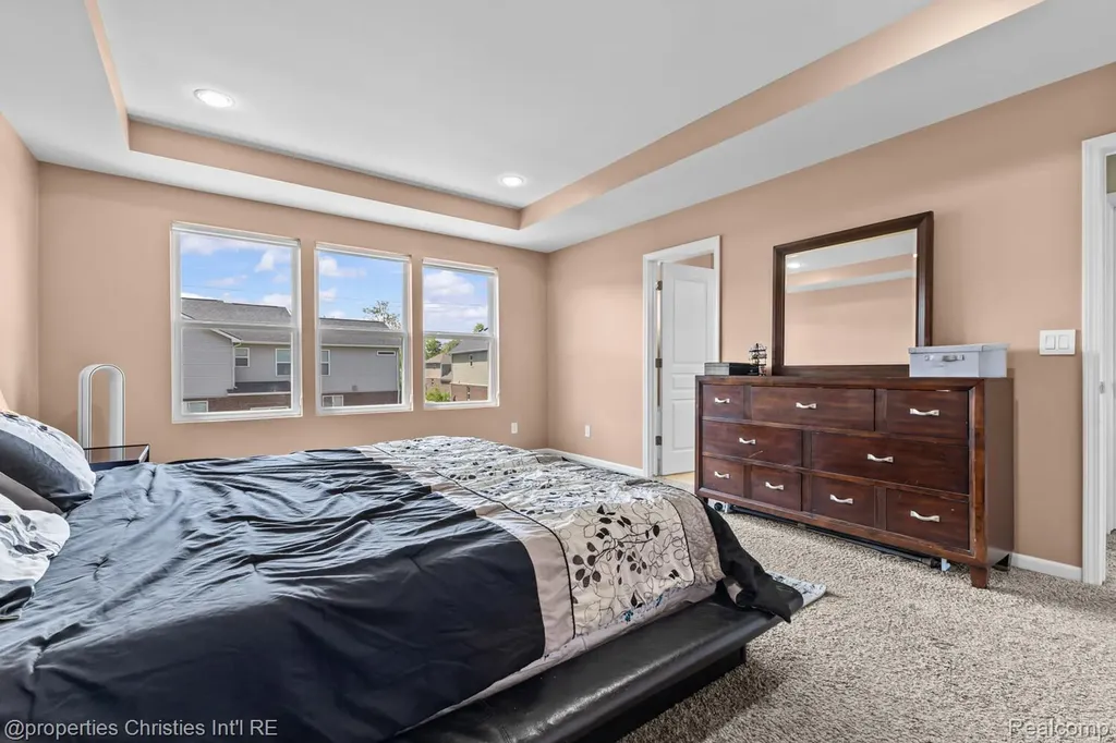 25885 Tennyson Court Novi City MI 48374