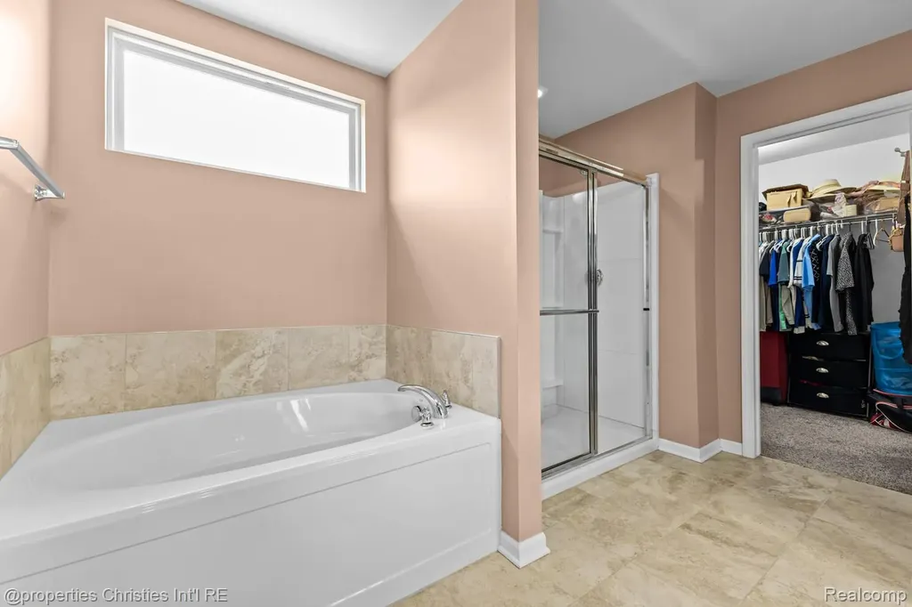 25885 Tennyson Court Novi City MI 48374