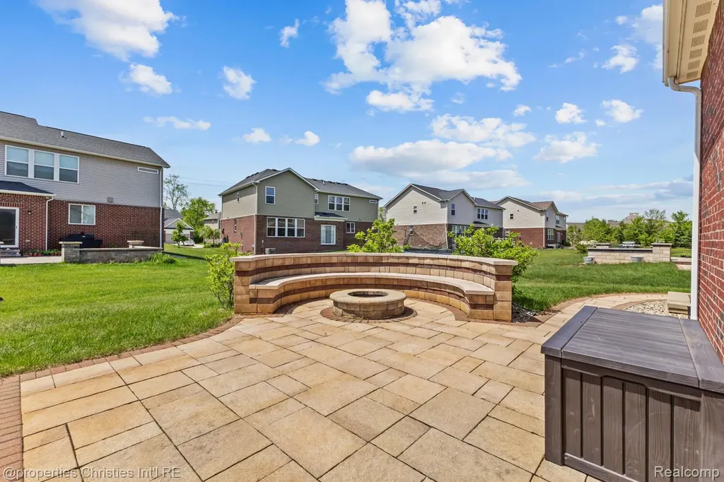 25885 Tennyson Court Novi City MI 48374