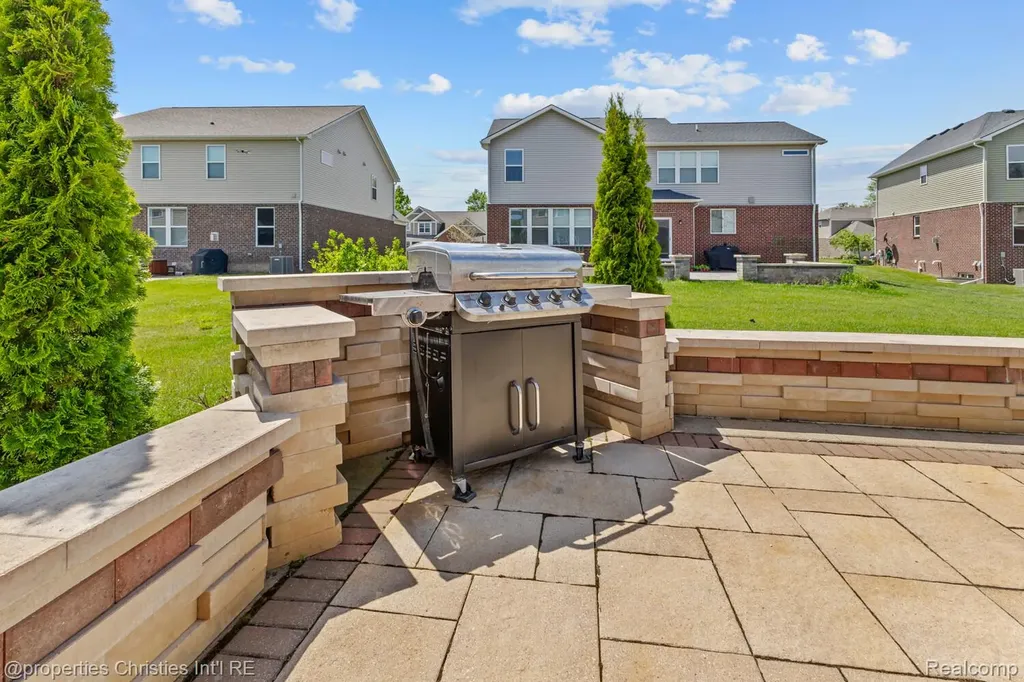 25885 Tennyson Court Novi City MI 48374