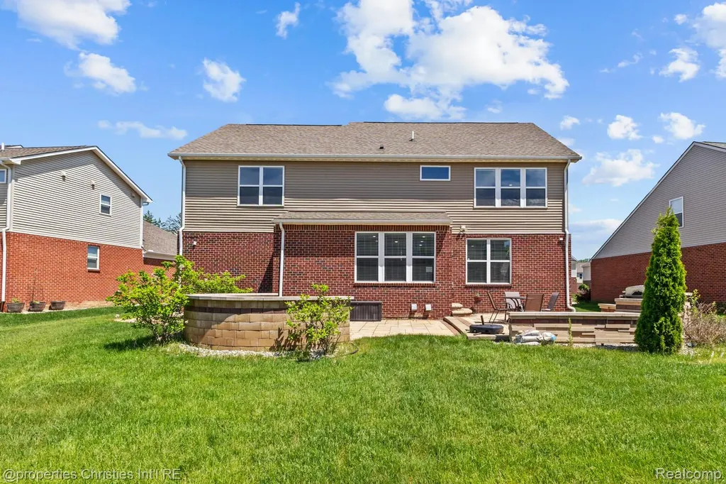 25885 Tennyson Court Novi City MI 48374