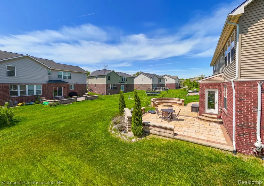 25885 Tennyson Court Novi City MI 48374