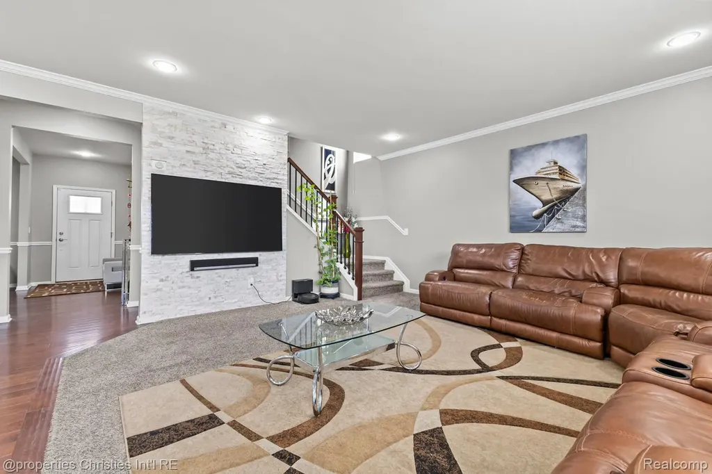 25885 Tennyson Court Novi City MI 48374