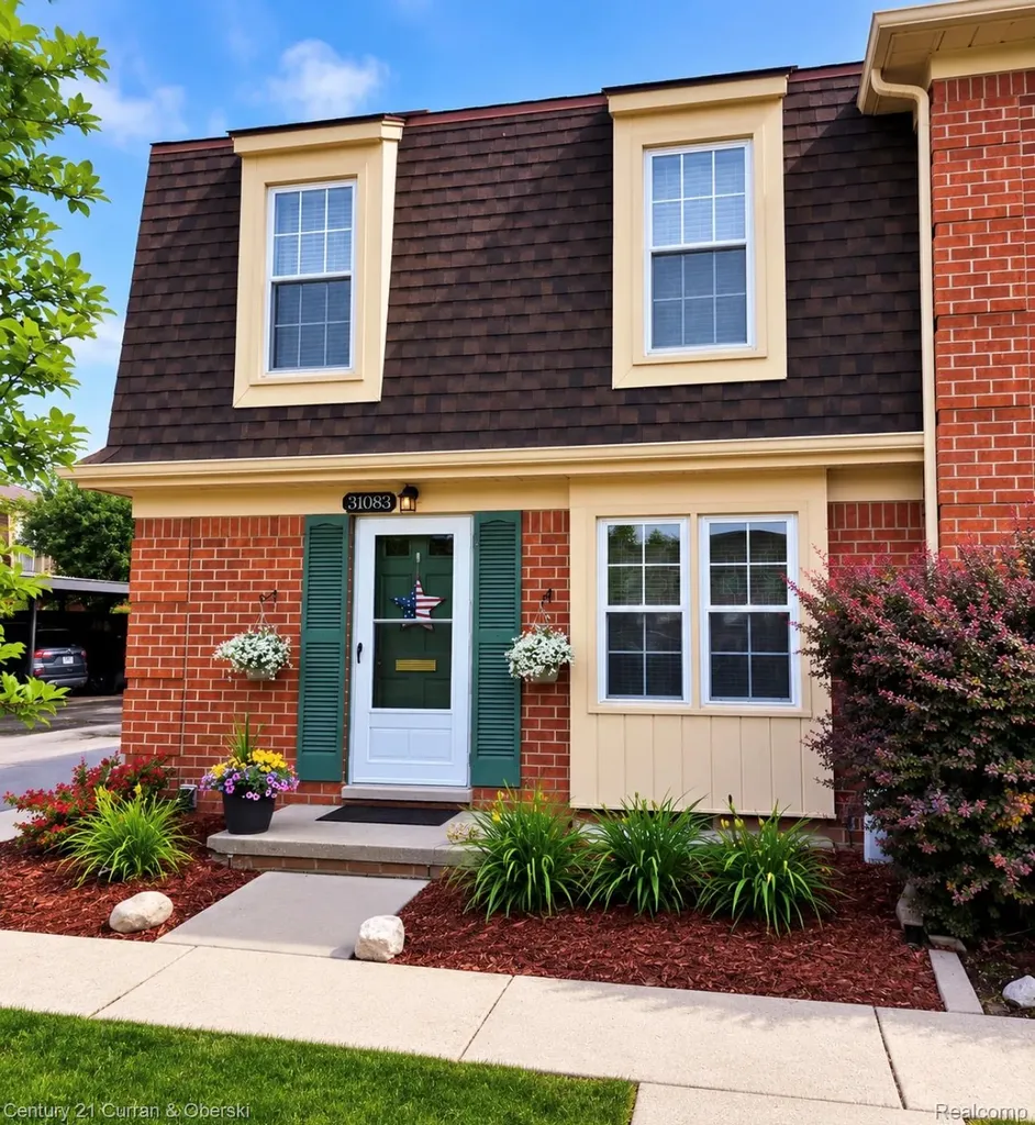 31083 Hoover Road Warren City MI 48093