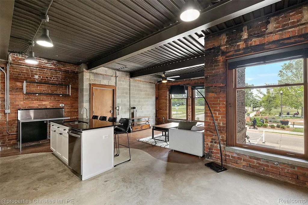 112 Watson Street Detroit City MI 48201