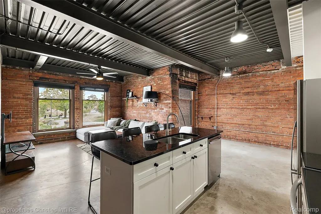112 Watson Street Detroit City MI 48201
