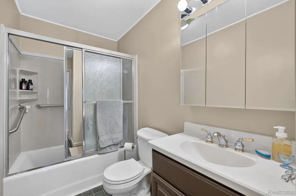 32326 Florence Street Garden City City MI 48135