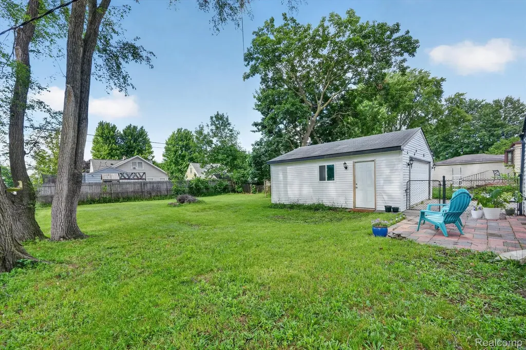 32326 Florence Street Garden City City MI 48135