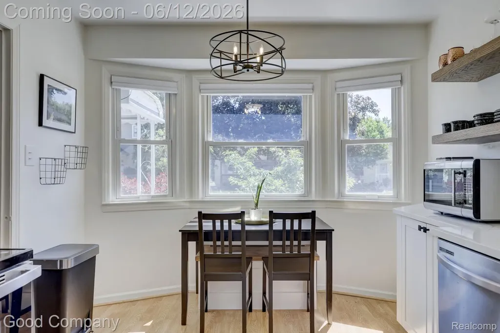 3907 Gardner Avenue Berkley City MI 48072