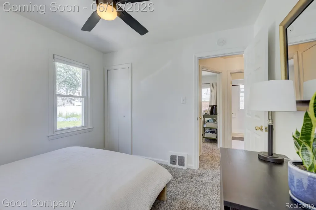 3907 Gardner Avenue Berkley City MI 48072