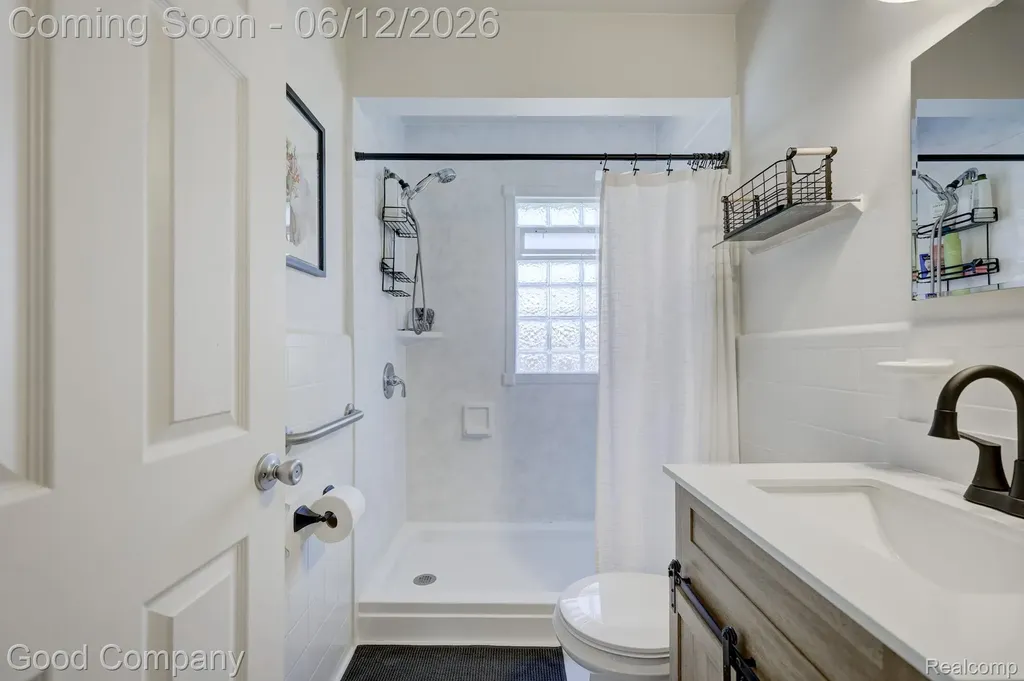 3907 Gardner Avenue Berkley City MI 48072