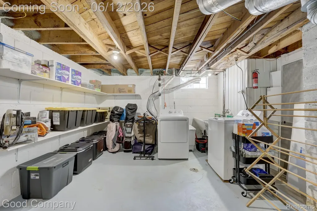 3907 Gardner Avenue Berkley City MI 48072