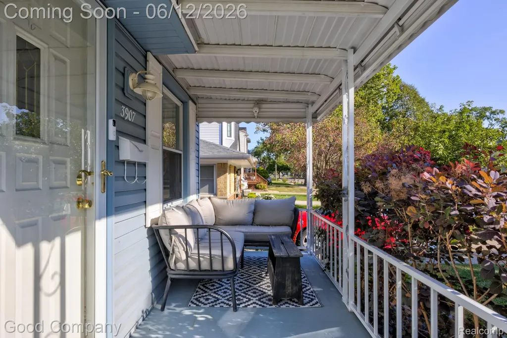 3907 Gardner Avenue Berkley City MI 48072