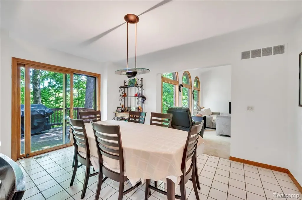 250 Woodcreek Court Commerce Charter Township MI 48390