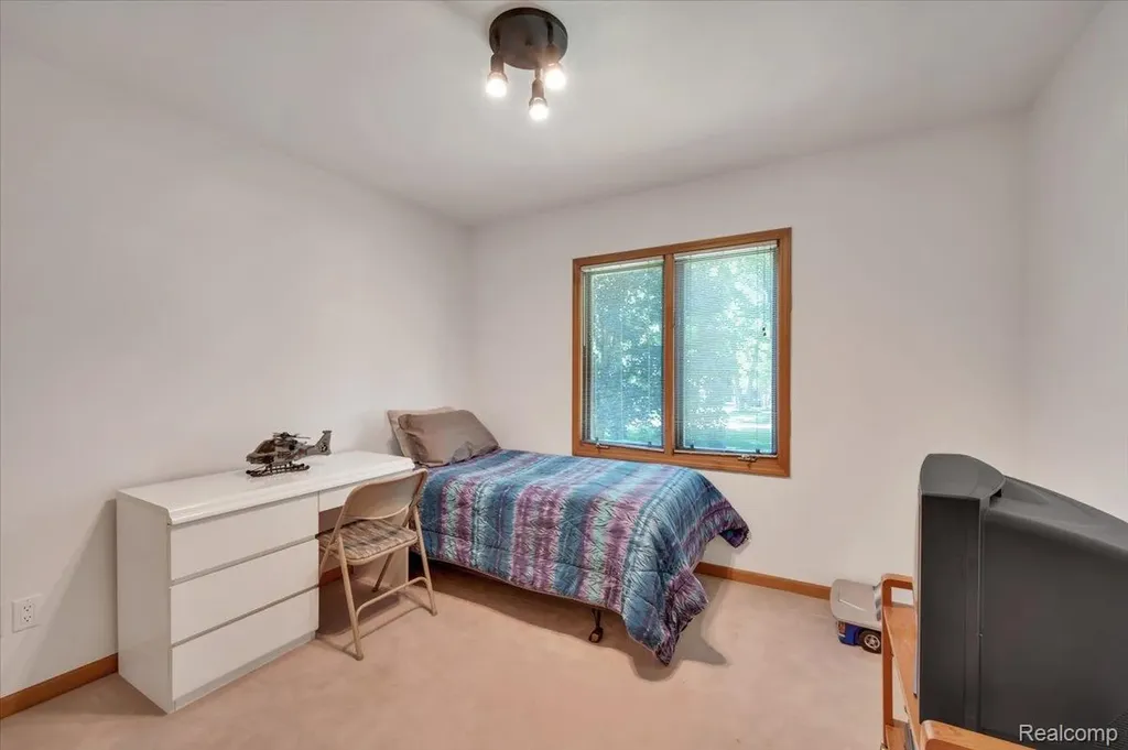 250 Woodcreek Court Commerce Charter Township MI 48390