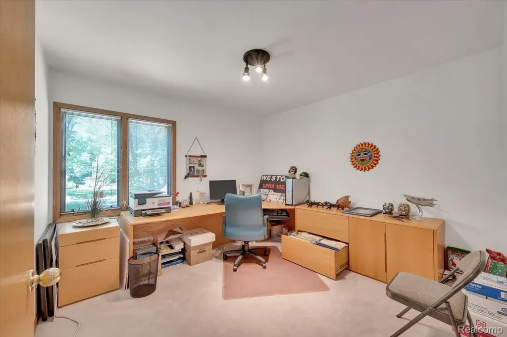 250 Woodcreek Court Commerce Charter Township MI 48390