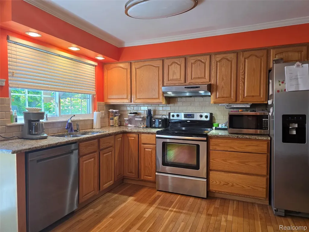 24658 Christina Lane Novi City MI 48375