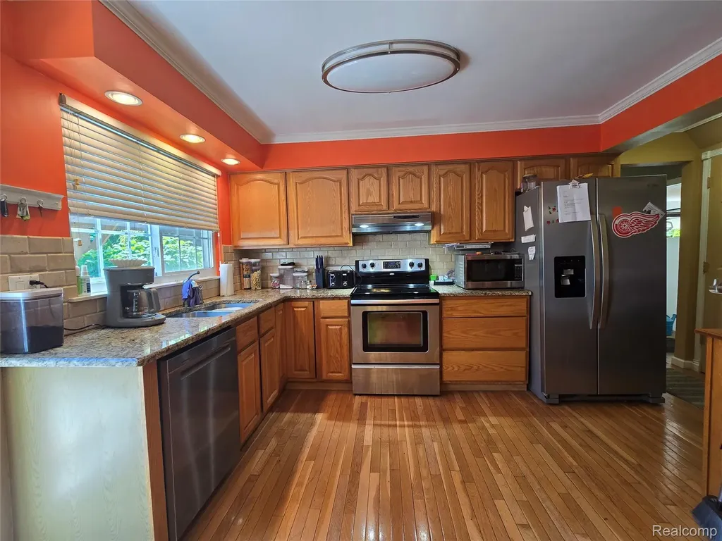 24658 Christina Lane Novi City MI 48375