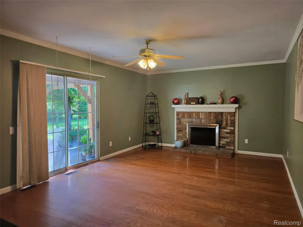 24658 Christina Lane Novi City MI 48375