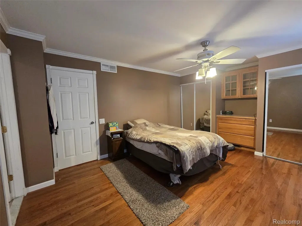 24658 Christina Lane Novi City MI 48375