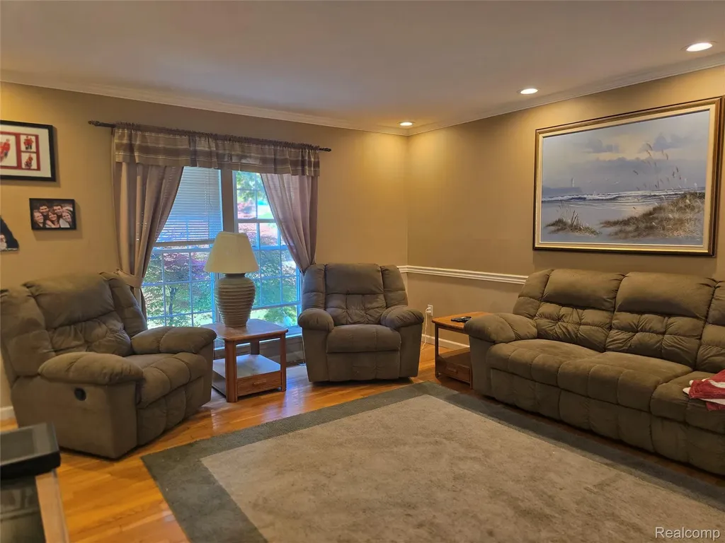 24658 Christina Lane Novi City MI 48375