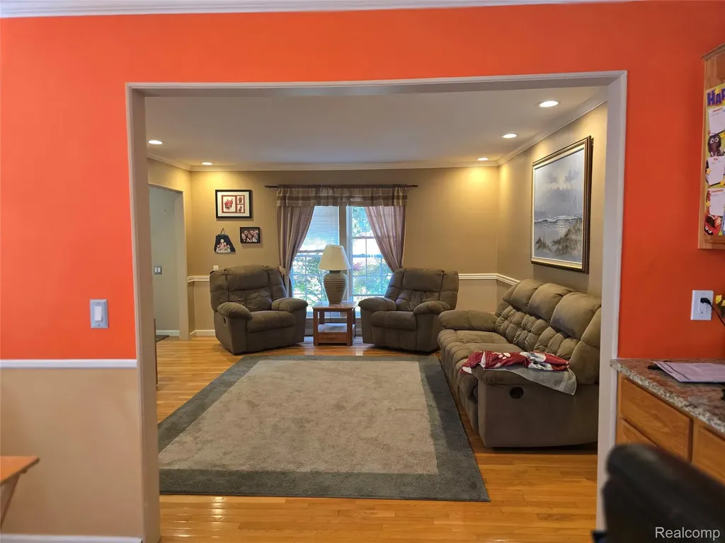 24658 Christina Lane Novi City MI 48375